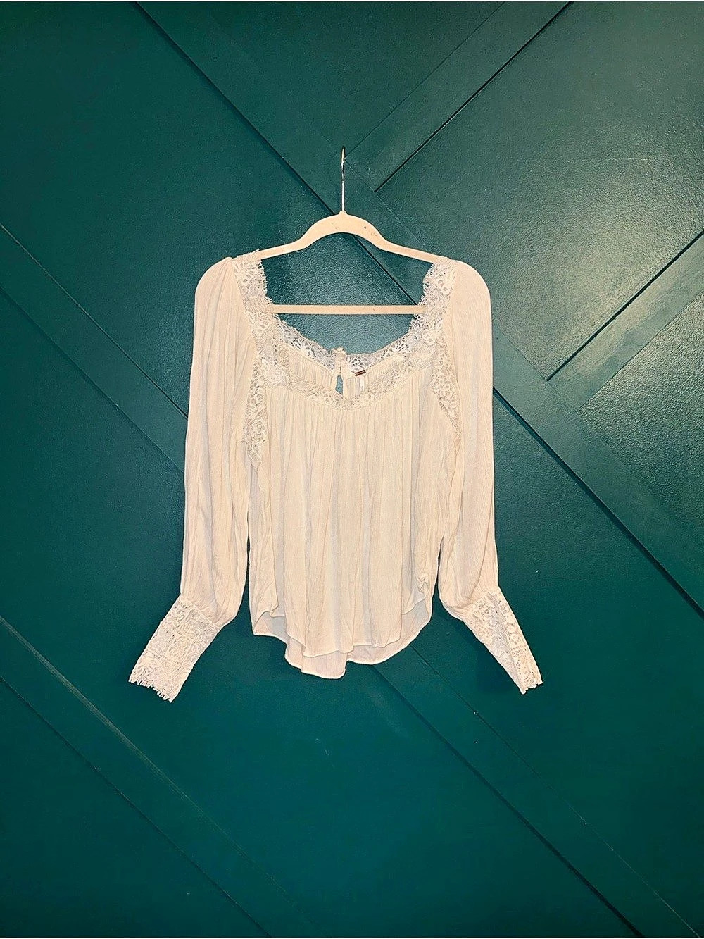 Free People Flutter by Top Medium Butterfly Lace Long Sleeves Whimsical Bohemian